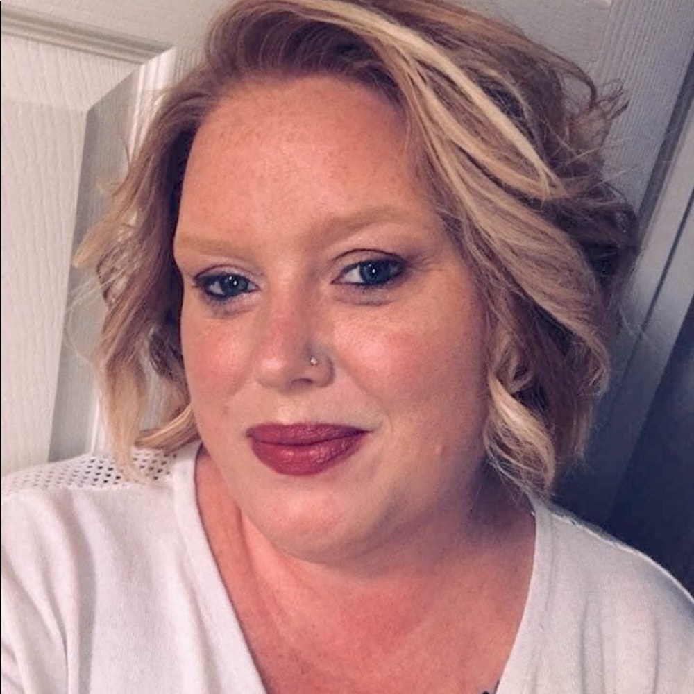 Meet your Posher, Kacey